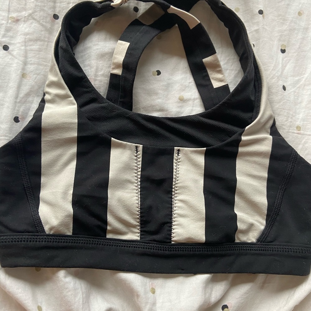 Lululemon bra